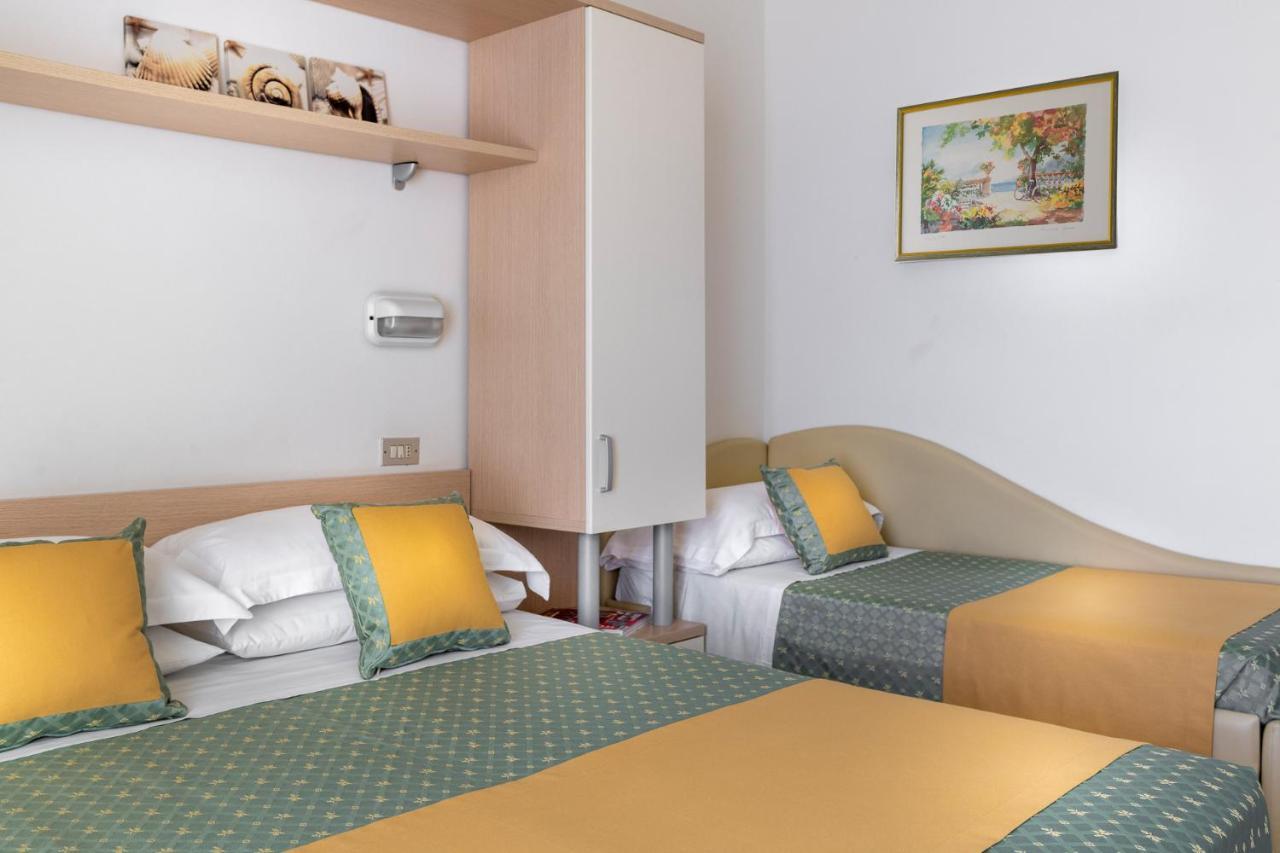 Hotel Principe Каттолика Экстерьер фото