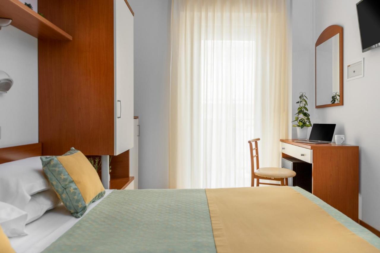 Hotel Principe Каттолика Экстерьер фото